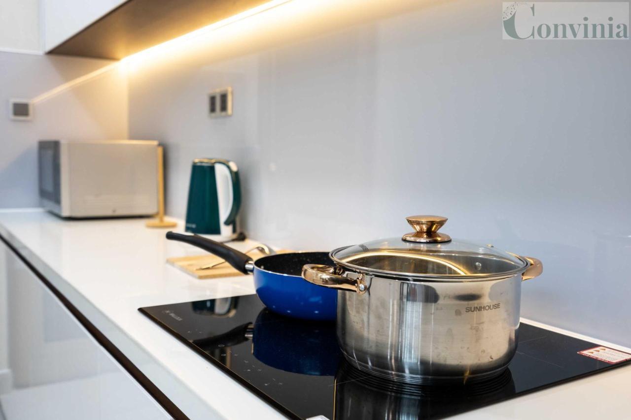 Convinia Luxury The Peak Midtown Aparthotel Ho Chi Minh-staden Exteriör bild
